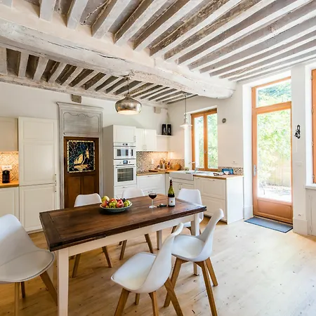 Hippolyte House