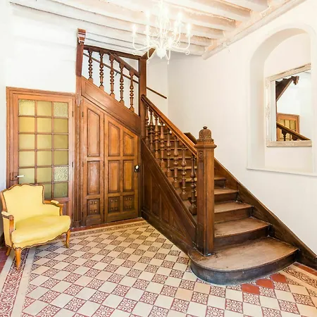 Hippolyte House דירה *